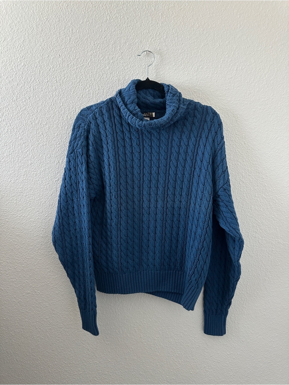 VTG Harold’s 100% Cotton Made in USA Cable-Knit Turtleneck Sweater in Blue
